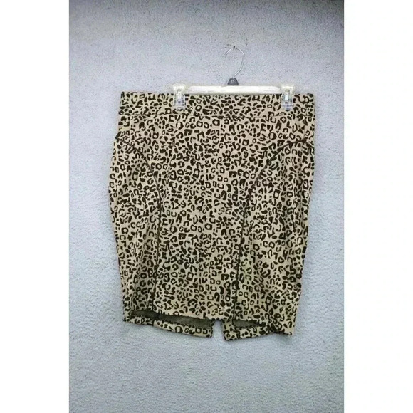 Torrid Women's Leopard Print Stretch Pencil Skirt-Size 16 - Picture 1 of 7